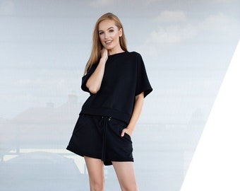 Tokyo cotton sweatshirt in black with open back and short sleeves