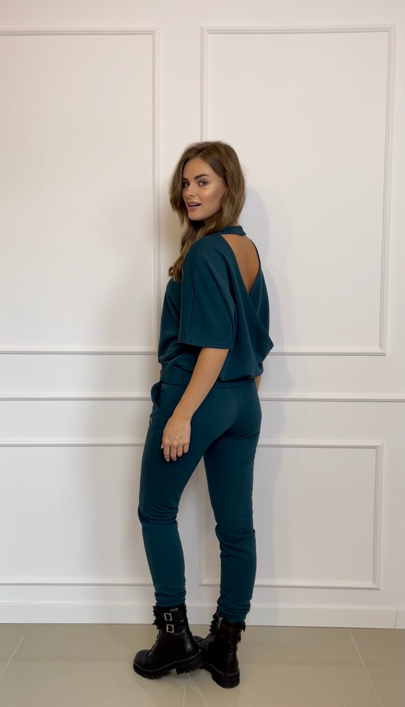 Tokyo short-sleeved emerald sweatshirt with open back zdjęcie 3