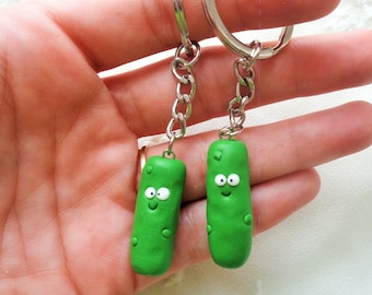 Pickle Dill Keychain - Cute mini dill pickle - Regalo divertido de mejor amigo - Pickle Amistad Llavero - Regalo del día de San Valentín - Regalo de Navidad