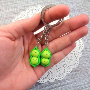 Two Peas In a Pod Keychain- Best Friend Keychain - Friendship Keychain - Pea in Pod Keychains-Twins - Valentines Day Gift - Christmas gift