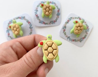 Turtle Brooch - Tiny turtle Pin - Mothers Day Gift  - Animal lover Gift idea - Pin for coat, blazer, bags, backpack