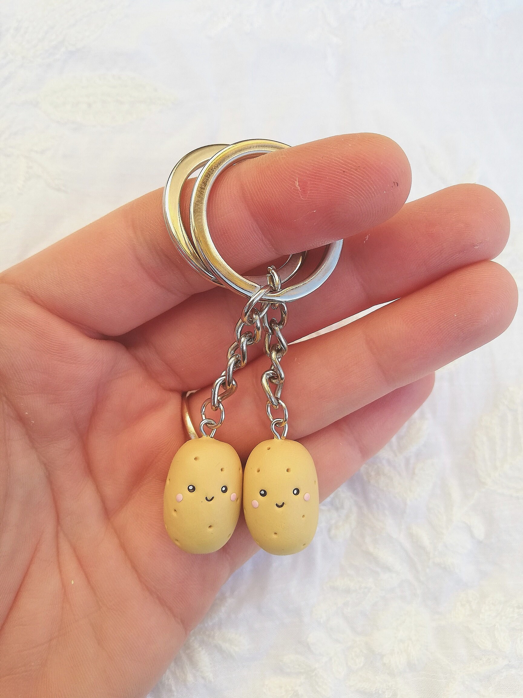 AOBIURV Positive Gifts For Women Men Positive Potato Keychain Gifts For  Friends Funny Friend Gift Best Friend Birthday Gifts Christmas Gifts For  Women