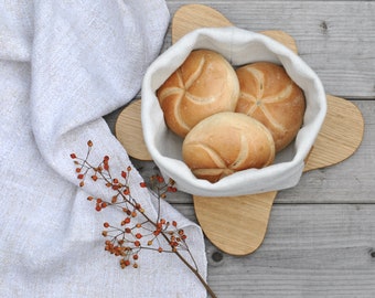 Geschenkset Brotkorb aus Naturleinen & Design-Holzbrett AGUA Nr. 1 aus massiver Eiche