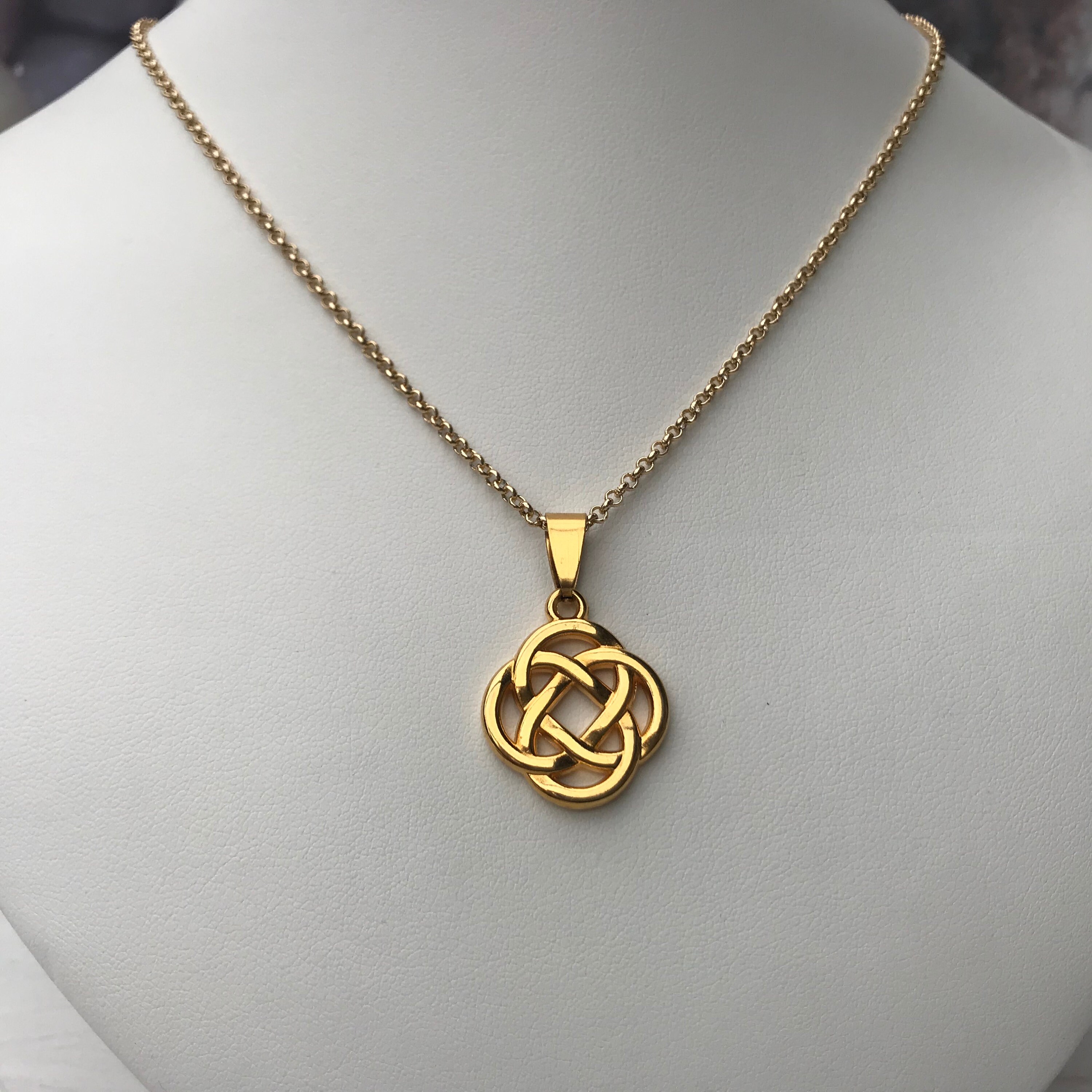 CELTIC KNOT plain stainless steel chain with pendant in gold | Etsy