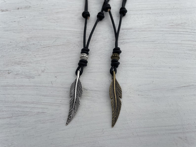 INDIAN SPIRIT, leather necklace with feather and ethnic pearl in antique bronze or silver, partner jewelry, Indian jewelry, ethnic amulet, unisex image 3