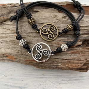 TRISKEL, leather anklet / bracelet, unisex, Celtic jewelry, silver or bronze, Northmen