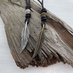 INDIAN SPIRIT, leather necklace with feather and ethnic pearl in antique bronze or silver, partner jewelry, Indian jewelry, ethnic amulet, unisex image 2