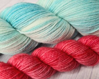 Pandoras StrickTick, Creaduo "Himbeer auf 'Wolke" , 100g Strang und 1 Ministrang 25g, Merino Hightwist, handgefärbt