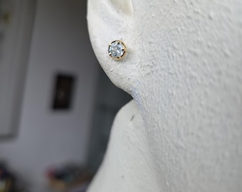 Ohrstecker aus Sterlingsilber mit Aquamarin in vergoldeter Fassung