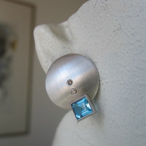 Icy: Ohrstecker aus Sterlingsilber mit Topas und braunen Brillanten image 5