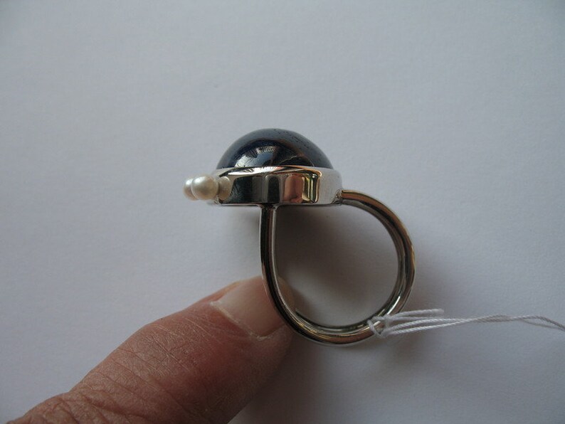 boah, ist der dick, Mann : Ring aus Sterlingsilber mit Safir und Perlen Bild 3