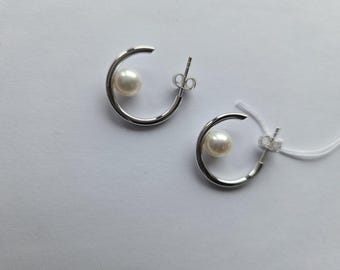 Perlcreole aus Silber mit Perle