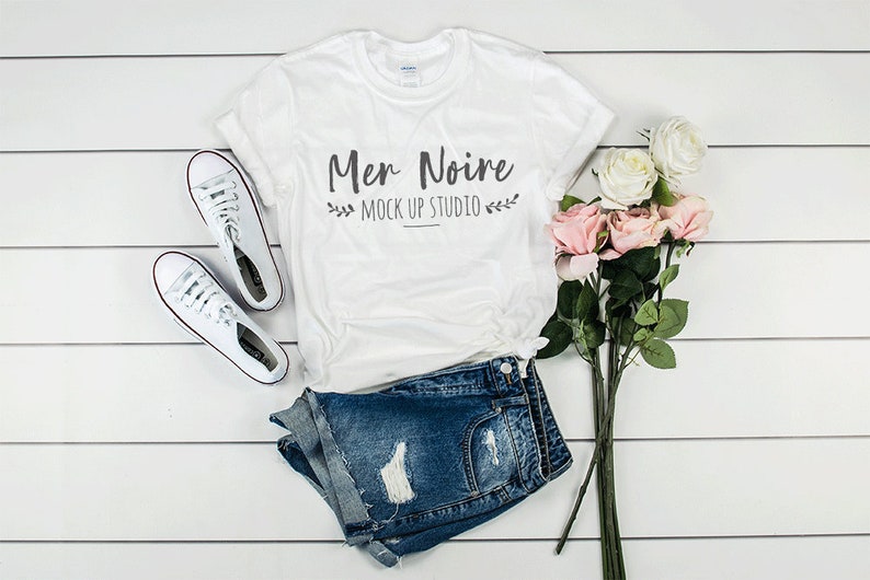 Download Gildan Mockup 64000 Softstyle White Knotted Shirt Unisex Flatlay Mockup White Shirt Mockup Gildan Softstyle Mockup Art Collectibles Photography Vadel Com