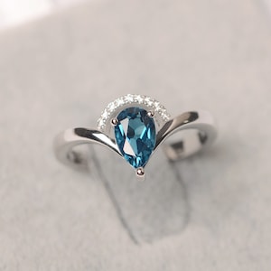 London blue topaz ring stlering silver promise ring for her engagement ring