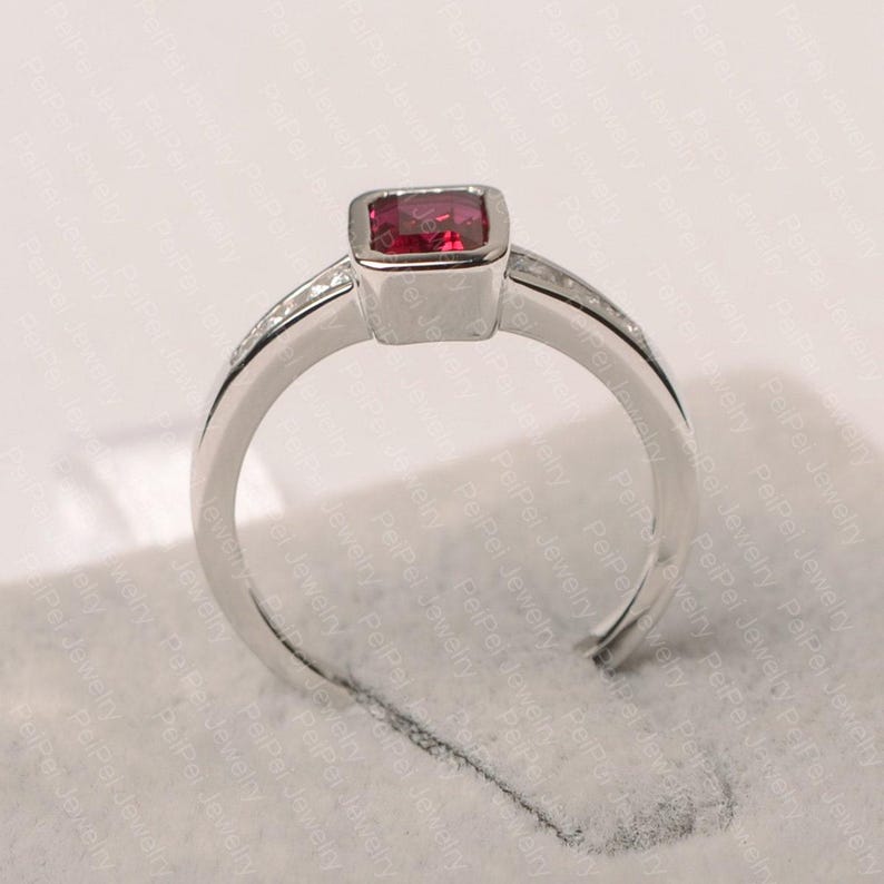 Bague de fiançailles rubis, bague avec pierres précieuses rouges taille émeraude, cadeaux de juillet pour elle image 3