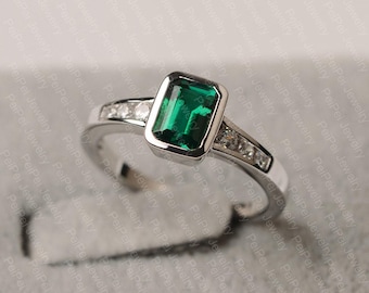 Green Emerald Ring Emerald Cut May Birthstone Ring Anniversary Ring for Women