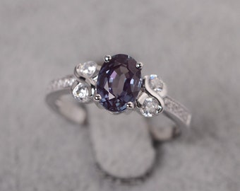 Alexandrite ring ovaal gesneden sterling zilveren verlovingsring juni geboortesteen ring voor vrouwen