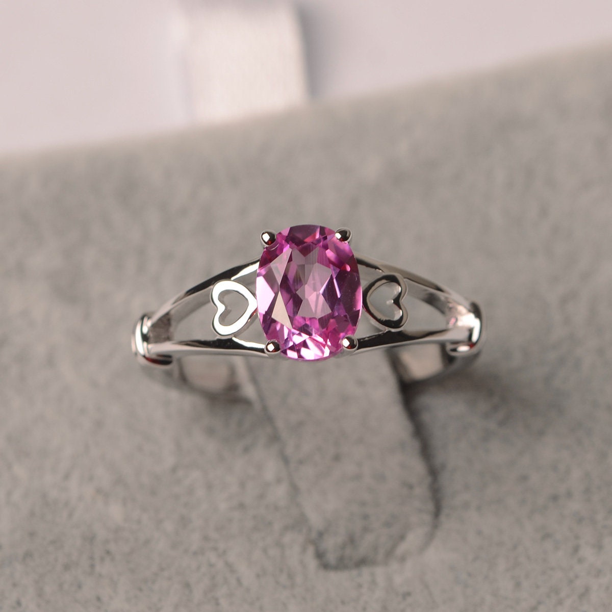 Pink sapphire ring oval cut white gold solitaire image 0