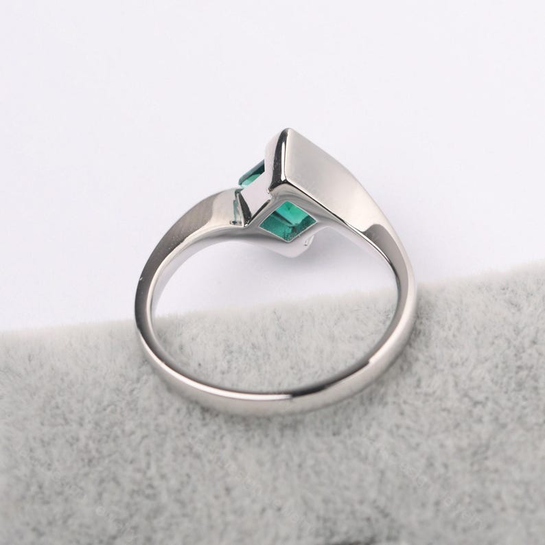 Massivem Silber bypass Smaragd Ring Prinzessin minimalistischen Ehering Mai Geburtsstein Ring Bild 3