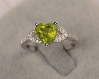Green peridot ring August birthstone heart cut white gold wedding ring for women