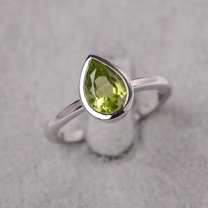 Peridot ring sterling silver engagement ring for women pear cut green gemstone August birthstone ring