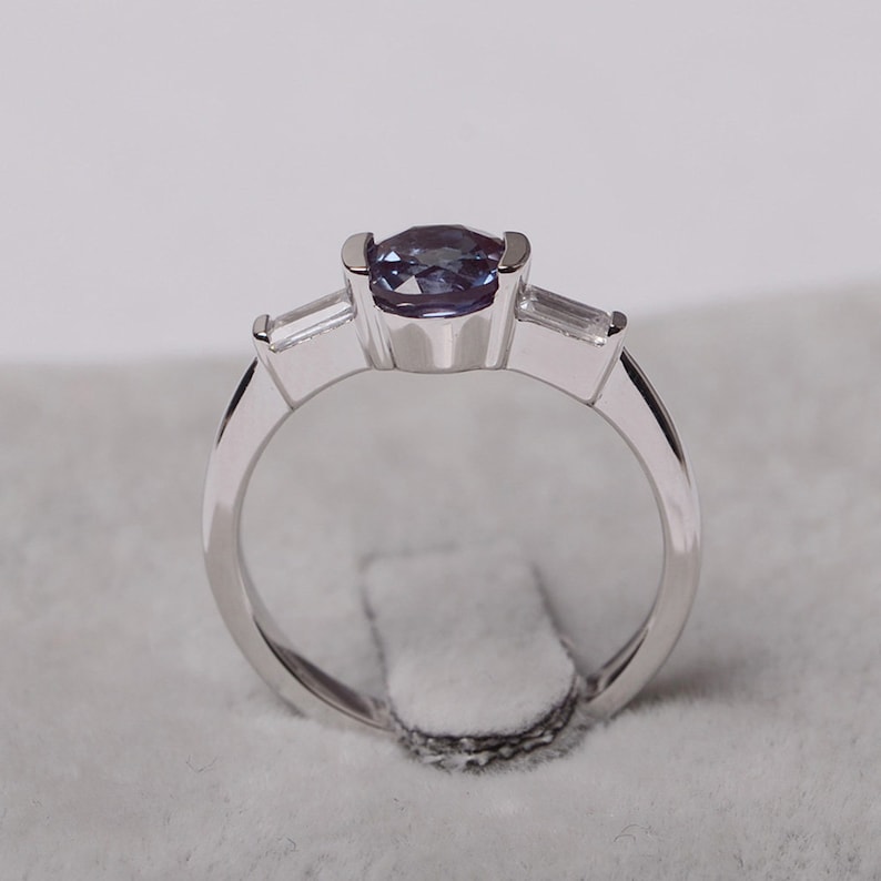 Alexandrite ring sterling silver round cut gemstone ring engagement ring