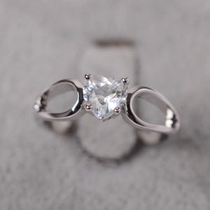 White topaz ring heart cut gemstone white gold engagement ring simulated diamond ring for women