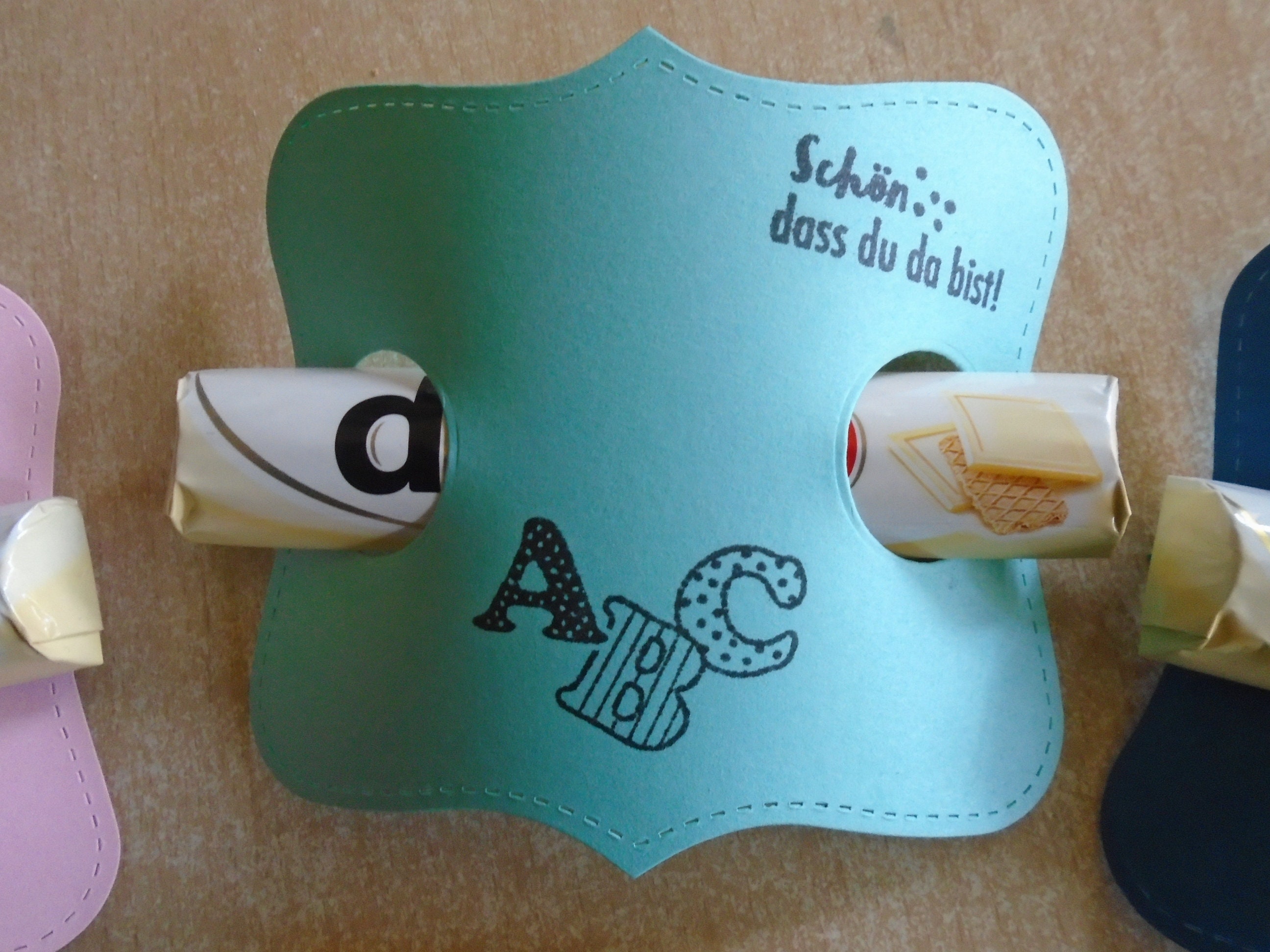 100 Stück Einschulung Konfetti Bunt – Tischdeko Für Schulanfang, Mit 5 Motiven (Bleistift, ABC, Zahlen, Etc.), Für Jungen & Mädchen, Party-Dekoration