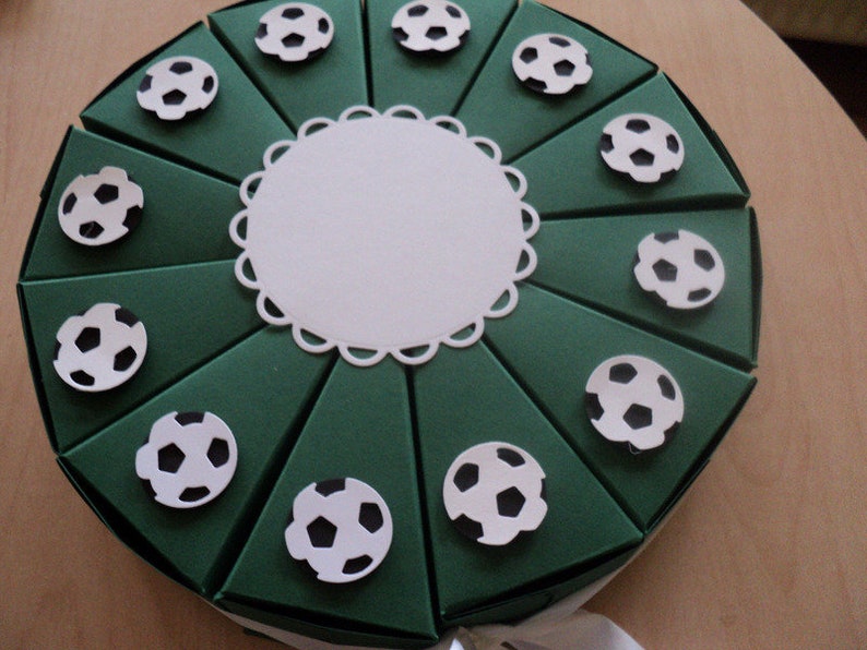 Fussballtorte Geldgeschenke Jungen Fussball Schachteltorte Papiertorte Bild 3