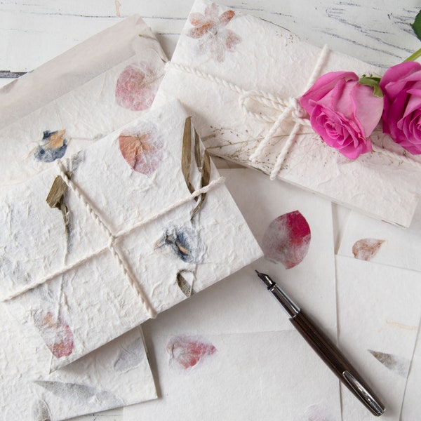 Papel de escribir y sobres Eco Petal hechos a mano, set de papelería para cartas de amor, diseño floral variado (paquete de 6)