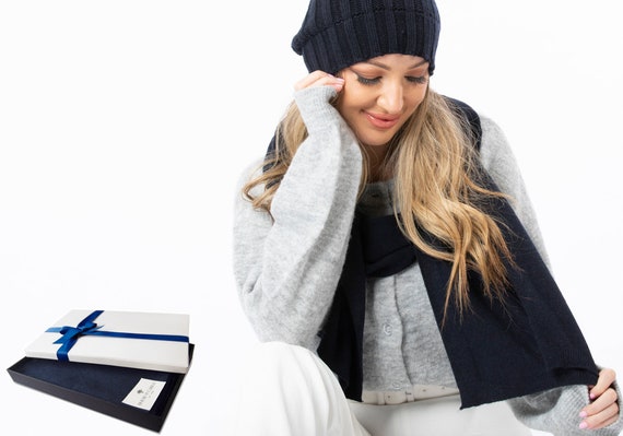 ladies navy cashmere scarf