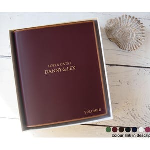 Cortona Album Fotografico Rilegatura In Pelle Italiana Realizzato a Mano Media Rosso Bordeaux (26cm x 22cm x 6cm)