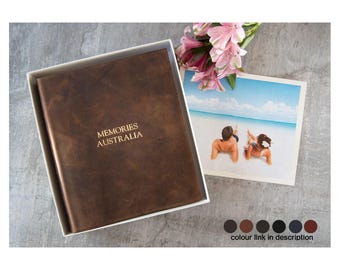 Álbum de fotos Amalfi personalizado en cuero italiano curtido vegetal, álbum de recortes rústico para bodas con caja de regalo (26 x 22 cm). ¡Grabado de iniciales gratis!