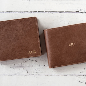 Cartera RFID de cuero hecha a mano Fat Boy, color tostado regular (10 cm x 12 cm x 2 cm). Se puede personalizar.