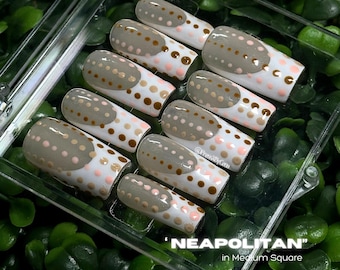 Uñas postizas de puntos neutros / Set de uñas reutilizable y hecho a mano