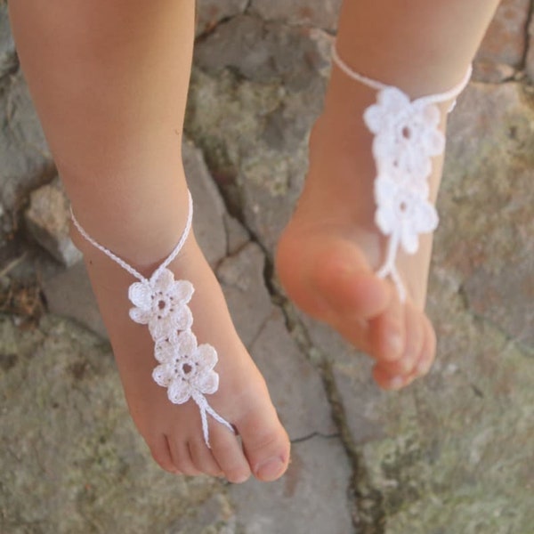 Crochet baby barefoot sandals,Flower girls barefoot sandals,Baby foot accessories,Photo prop,Beach wedding,Baby Sandals,Wedding shoes,Anklet