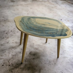 Resin colored coffee table in blue and white, marble like table, wooden legs image 5