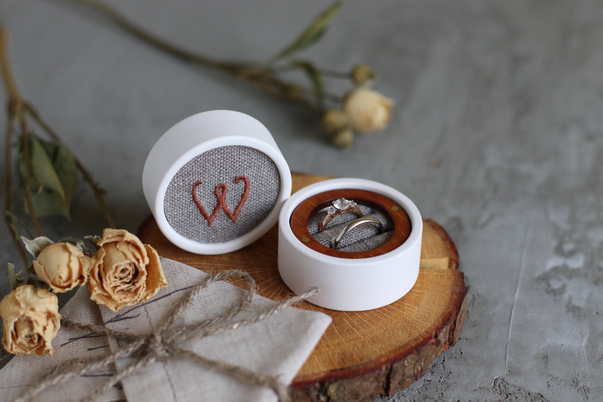 Embroidered ring box, Ring box, Ring holder, Ring box wedding, Ring b…