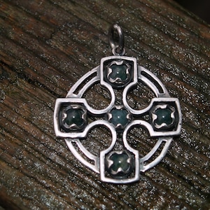 Vintage Sterling Silver Moss Agate Celtic Pendant.