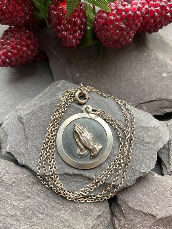 Vintage Silver Praying Hands Pendant & 19 Inch Chain. - Etsy