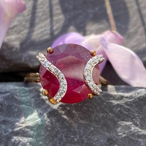 9ct Ruby & Spinel Statement Ring Size Q or 8 1/4 US.