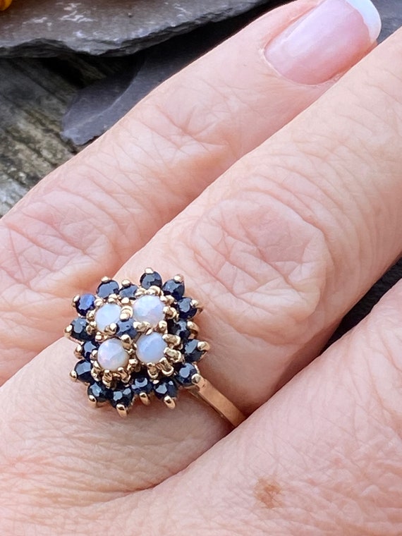 9ct Gold Opal and Sapphire Cluster Ring Size K 1/… - image 3