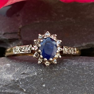 9ct Gold Sapphire & Diamond Engagement Ring 9ct Size M 1/2 or 6 1/2 USA.