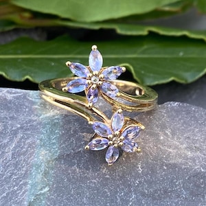 Vermeil Tanzanite Flower Ring Size O 1/2 or 7 1/2 US.