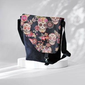 Cord bag/shoulder bag black // skull // black bag // crossbody bag for women // tapestry bag // shoulder bags for women