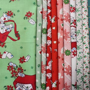 10 BACK PORCH Christmas Print Quilt Fabric Fat Quarters (18x22&quot;) By Kaye England for Wilmington Prints-A