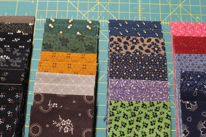 18 X 22 21 DEVON COUNTY Reproduction 100/% Cotton Quilt Fabric Fat Quarters By Karen Styles For Marcus Fabrics