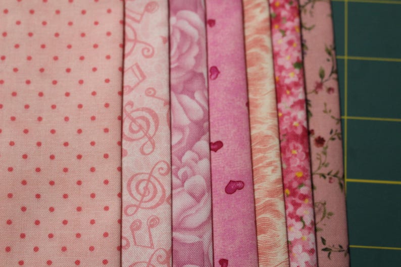 Pink Cotton Fat Quarters Fabric Bundle: "quilt for A Cure", 35-piece - Etsy