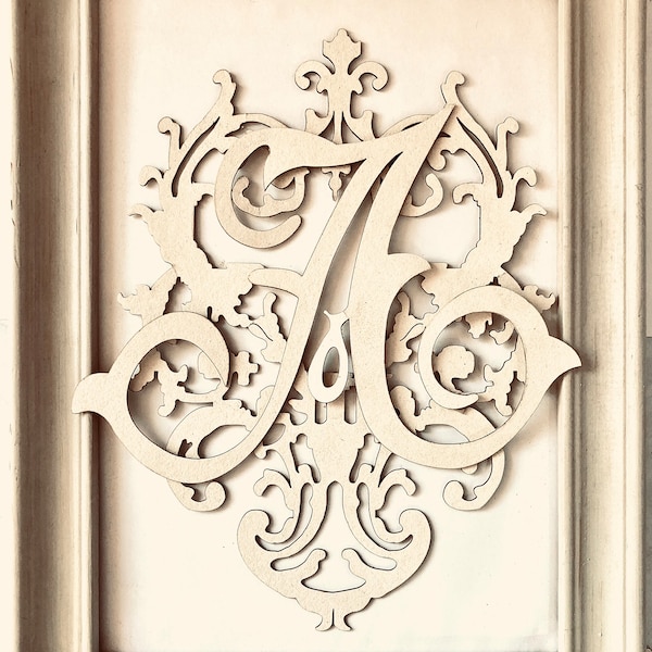 Wand Initiale. Monogramm Schrift kursiv französisch antik. benutzerdefinierter Vintage Brief aus Spanplatte mit Rahmen. personalisierter eleganter Brief.