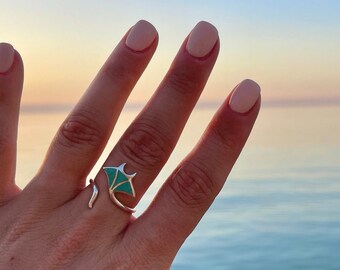 Manta Ray Ring, Turquoise Silver Jewellery, Turquoise Ring, Stingray Lover Gift, Oceanic Manta Rays, Ocean Animal Ring, Sealife Jewellery